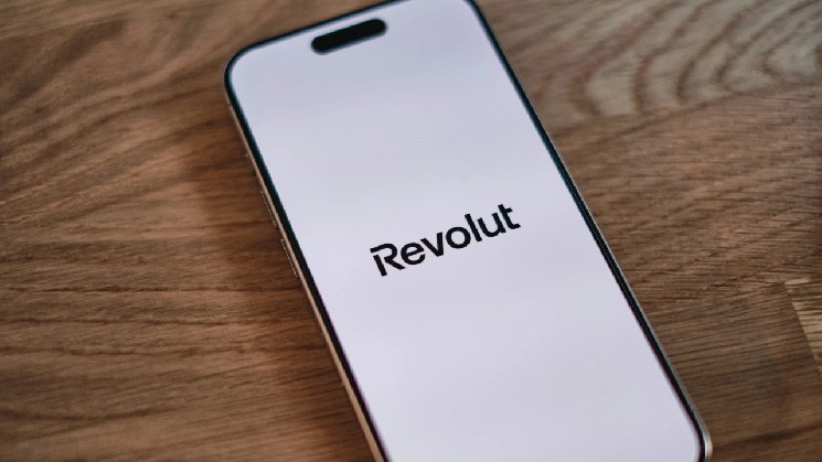 
			Revolut: средства клиентов в безопасности, несмотря на сбой платежей из-за аварии Google Cloud		